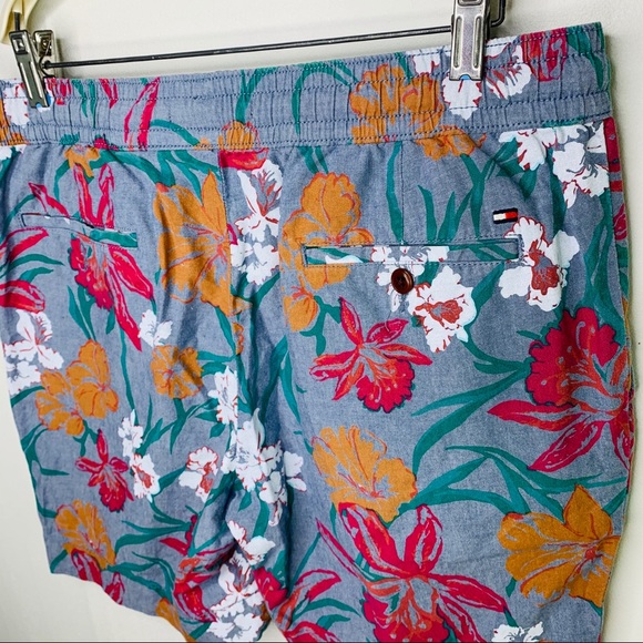 Tommy Hilfiger Floral Cloth Soft Drawstring Shorts - Picture 6 of 8